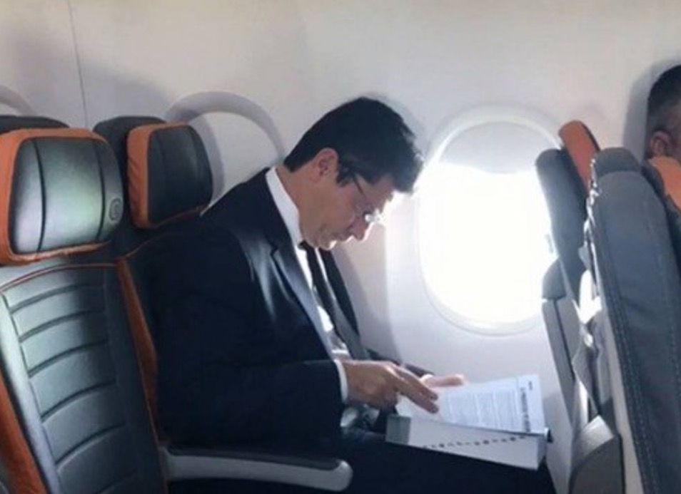 'Não tem nada decidido', diz Moro, que já está no Rio para se reunir com Bolsonaro