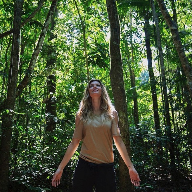 Gisele Bündchen faz apelo em carta aberta a Bolsonaro