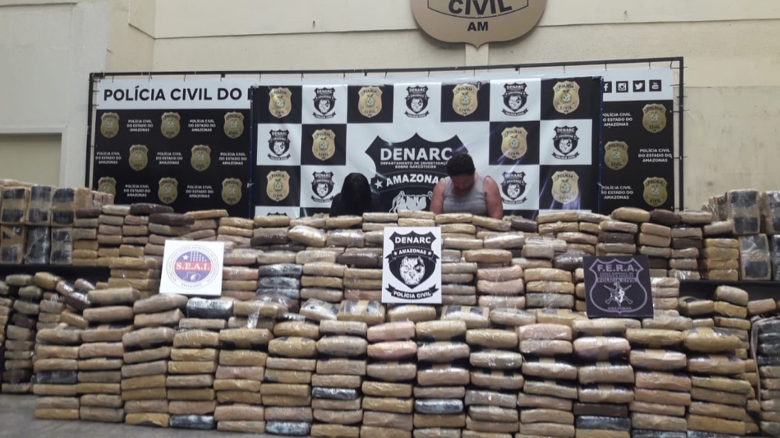 Dupla é presa com droga avaliada em R$ 14 milhões em porto de Manaus
