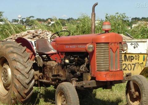 Agricultor tem perna dilacerada e amputada em acidente com trator