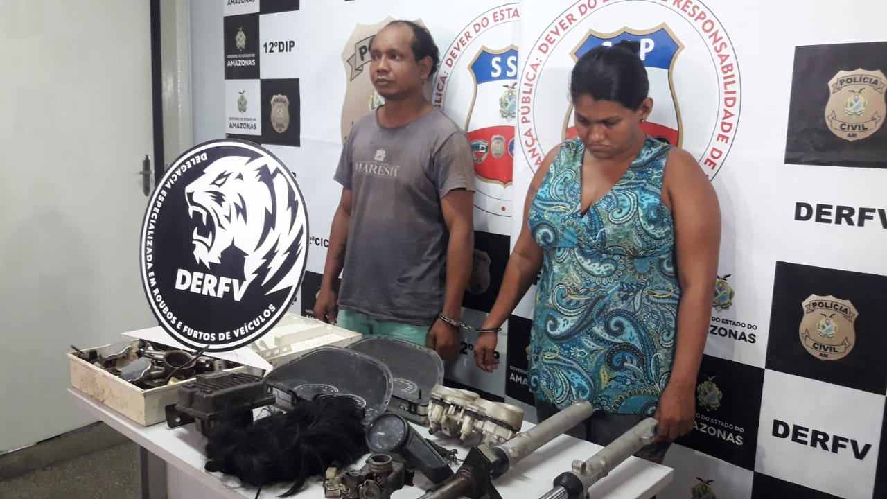 Dupla é presa suspeita de integrar grupo especializado em roubo de veículos em Manaus 