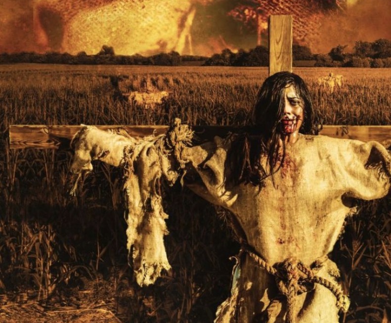 Espantalho assassino ataca no trailer do terror Scarecrows