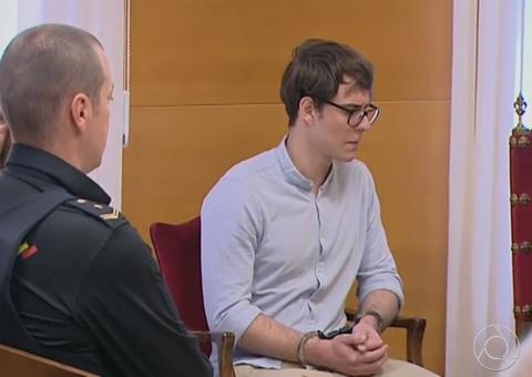 Jovem brasileiro que matou e esquartejou tios e primos é condenado por júri popular na Espanha