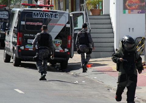 Em Manaus, policiais encontram artefato explosivo na frente de delegacia 