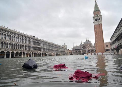 Chuva castiga Itália e deixa pelo menos 12 vítimas