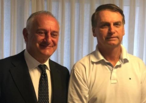 Bolsonaro diz a embaixador da Itália que é a favor da extradição de Cesare Battisti