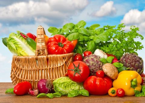 Comer alimentos orgânicos reduz risco de câncer, diz estudo