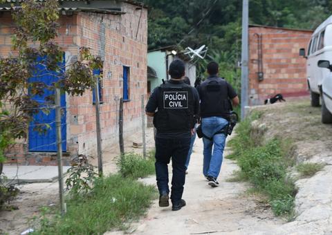 Polícia prende 31 pessoas e recupera 13 veículos roubados durante ações em Manaus