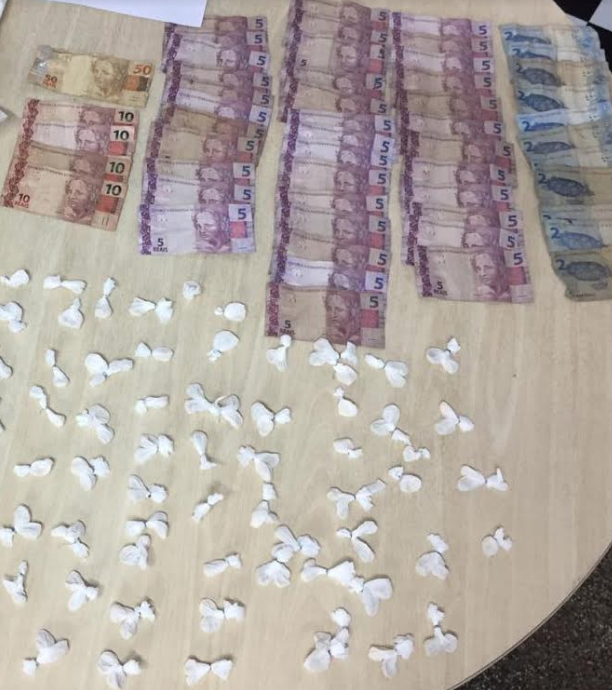 Mulher entrega marido para polícia após ser agredida e ameaçada de morte em Manaus