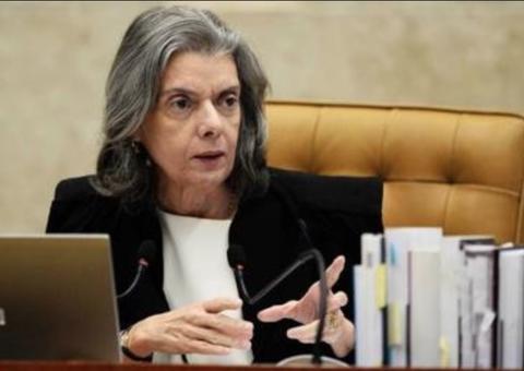 Cármen Lúcia diz que País vive mudança 'perigosamente conservadora'