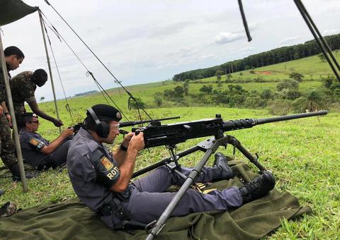 Policiais detectam drones do PCC sobrevoando penitenciária onde está Marcola