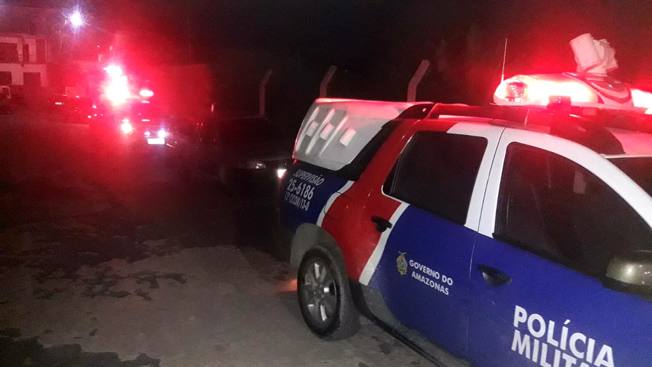 Amarrado e amordaçado, homem é executado dentro de veículo com 8 tiros em Manaus