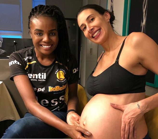 Sheilla Castro, bicampeã olímpica do vôlei, dá à luz gêmeos; Fotos
