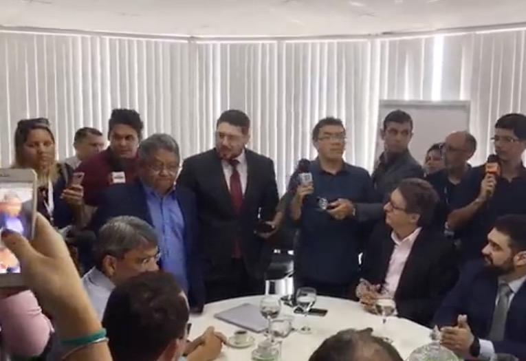 Equipe de transição de governo inicia os trabalhos sem Wilson Lima 