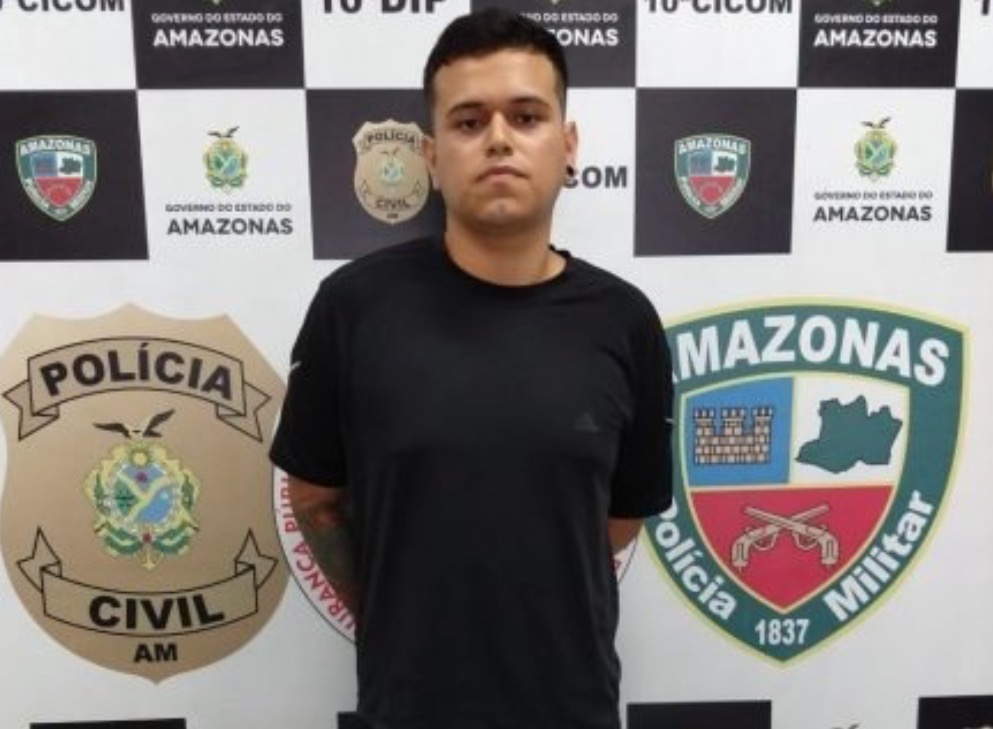 Em Manaus, jovem é preso suspeito de usar Facebook para vender drogas