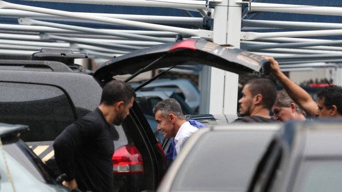 Deputados e secretário de Governo são presos durante operação 'Furna da Onça' da PF