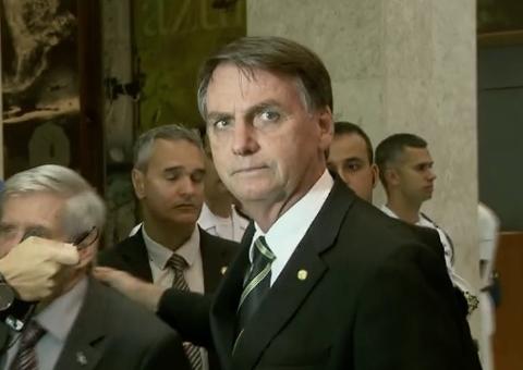 No Twitter, Bolsonaro reitera que abrirá a 'caixa-preta' do BNDES