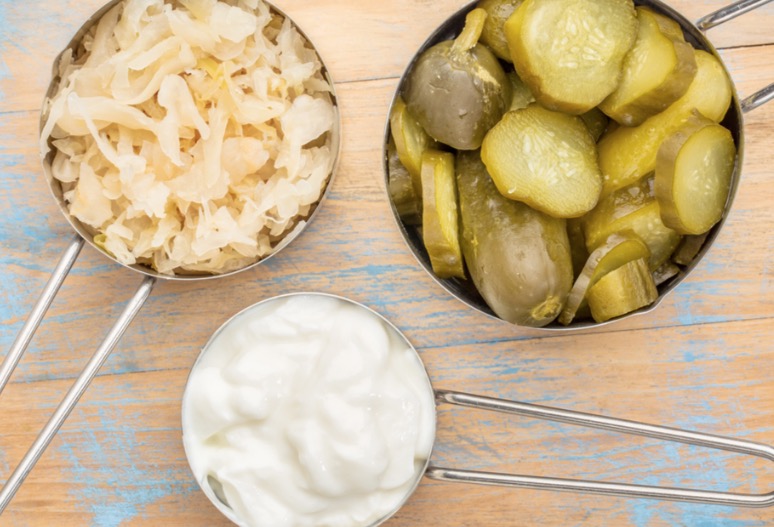 6 alimentos que limpam o fígado