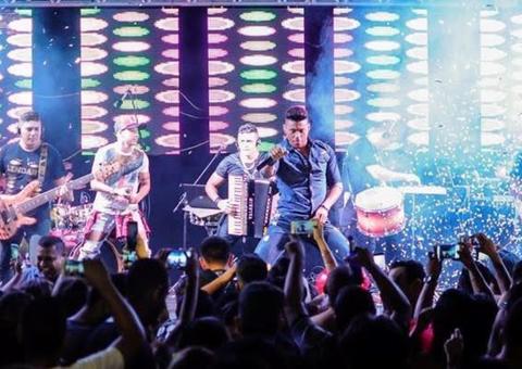 Jardel Santos canta só 'as antigas' neste sábado 