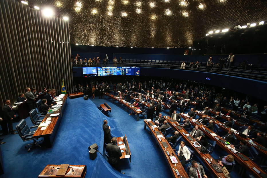 Senado aprova corte de 50% em fundo para Educação