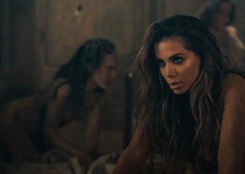 Anitta lança nesta sexta EP com três músicas, cada uma com clipe 