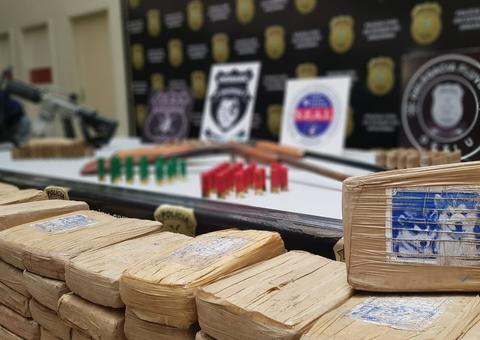 Polícia apreende meia tonelada de drogas e armas durante operação no Amazonas 