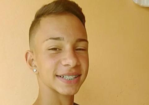 Adolescente morre ao tentar tirar selfie segurando arma de PM 