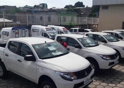 Susam entrega ambulância e caminhonetes para municípios do Amazonas