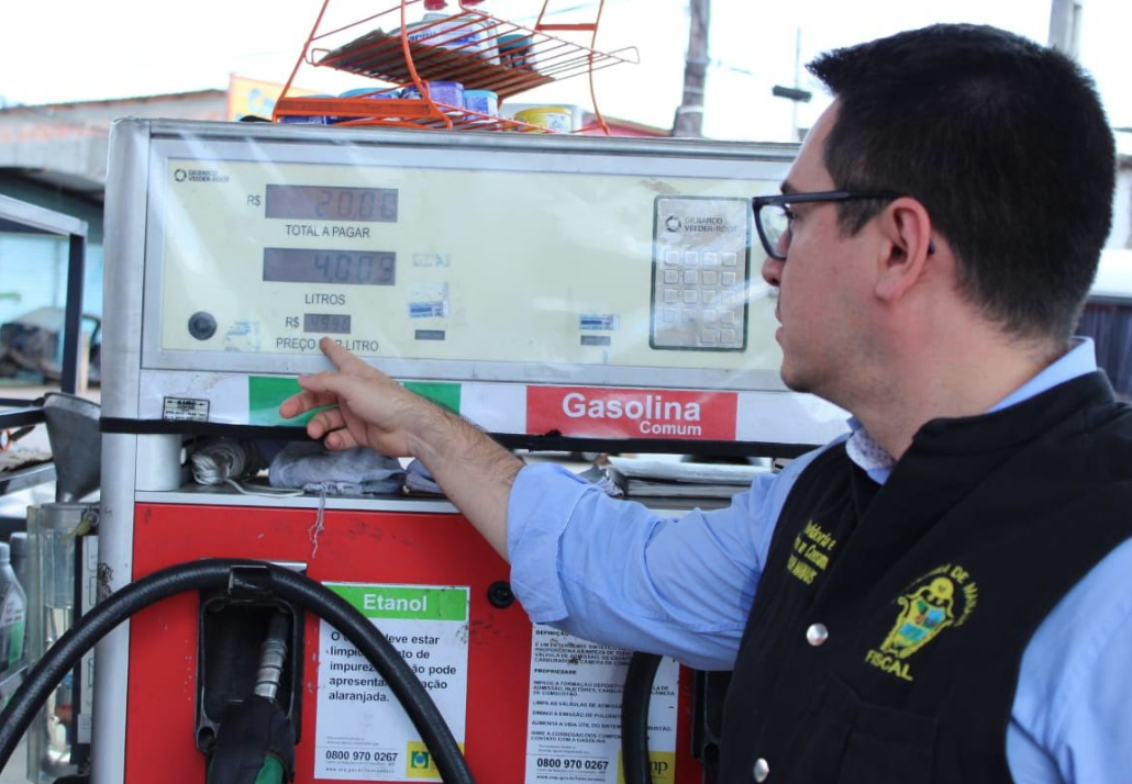 Mesmo com reajuste da Petrobras, postos de gasolina mantém preço elevado em Manaus