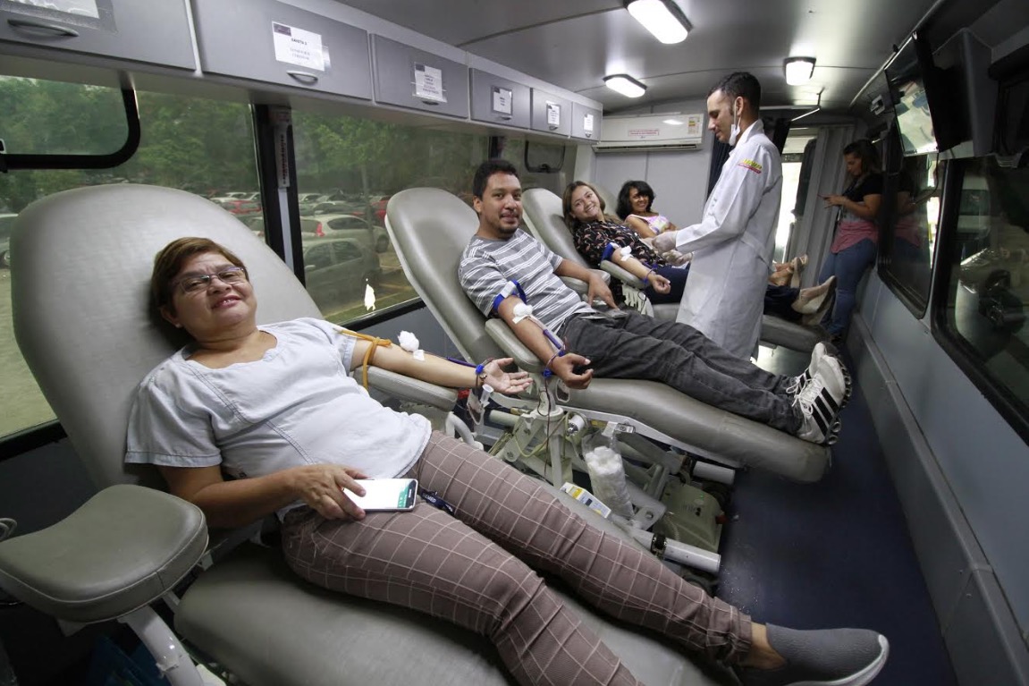 "Mês do Servidor" encerra com campanha de doação de sangue em Manaus