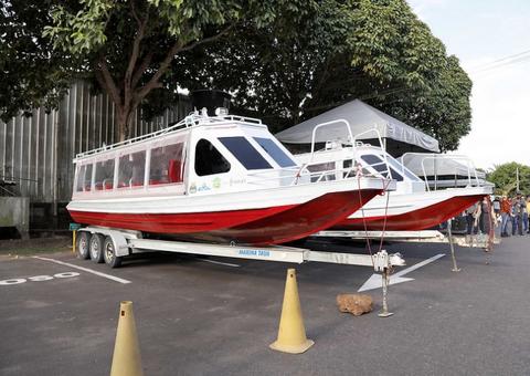 Novas lanchas garantem atendimentos sociais em comunidades ribeirinhas de Manaus