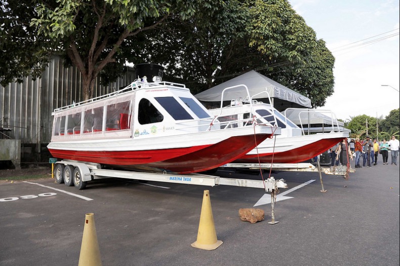 Novas lanchas garantem atendimentos sociais em comunidades ribeirinhas de Manaus