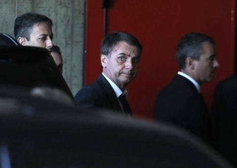 Bolsonaro diz que ministro do Itamaraty será do quadro e ironiza: 'Pode ser gay'