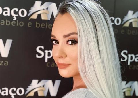 Recém-separada, Juju Salimeni faz ensaio sensual de fio dental