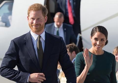  Harry e Meghan: 3 funcionários pedem demissão e atitude causa estranhamento