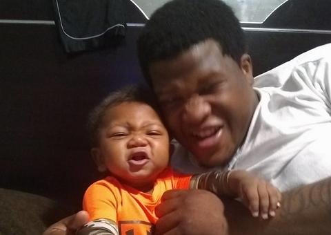 Segurança negro é morto pela polícia ao tentar deter atirador