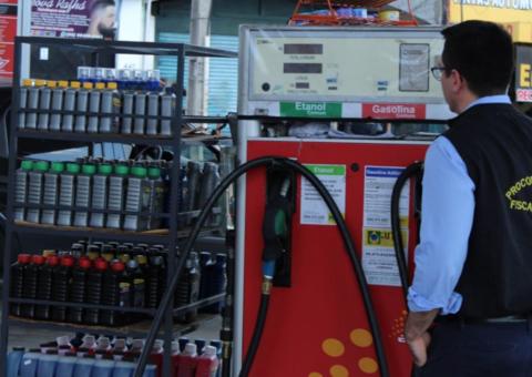 Mais 35 postos são notificados por não reduzirem preço da gasolina em Manaus