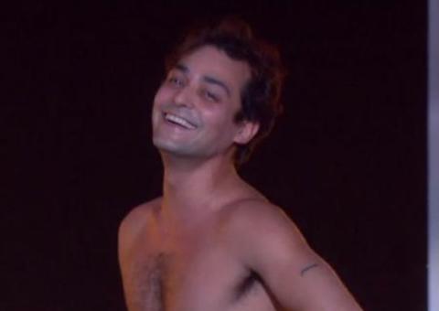 José Loreto e Eduardo Sterblich ficam nus no ‘Amor e Sexo’