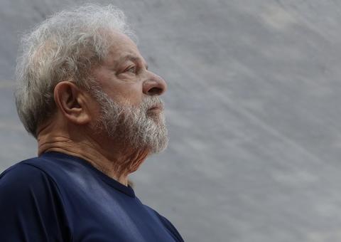 Lula volta para cela da PF após depor por 3 horas à substituta de Moro