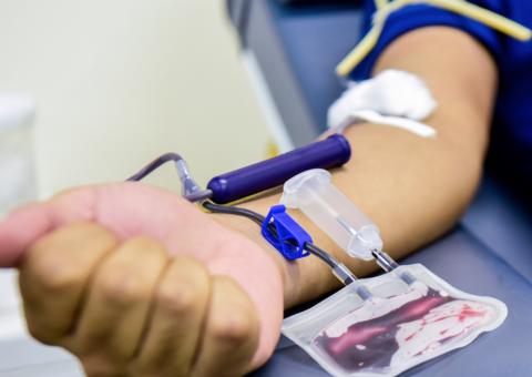 Coleta de sangue do Hemoam vai funcionar no feriadão devido estoque baixo