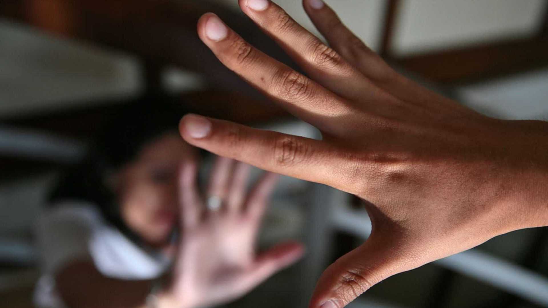 Vizinho é preso suspeito de estuprar mulher na frente da filha no Amazonas