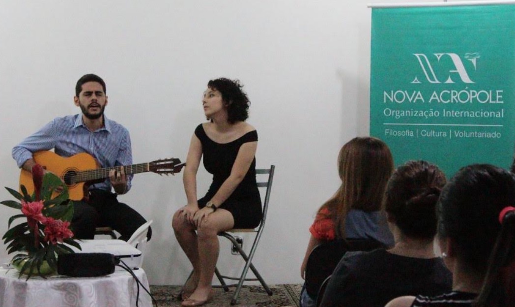 Do clássico ao contemporâneo, poesia e músicas agitam Dia Mundial da Filosofia em Manaus