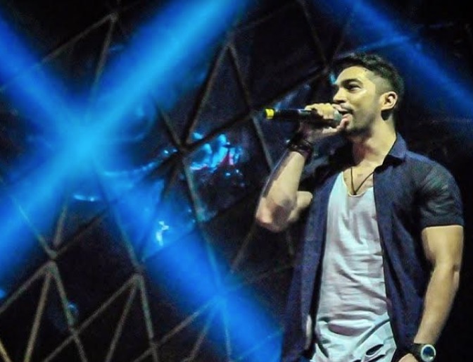 Amor eu vou dormir é palco do lançamento da carreira solo do cantor Prata Filho