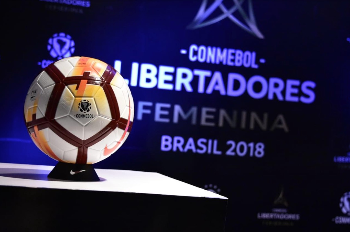 Equipes que disputarão a Libertadores desembarcam em Manaus