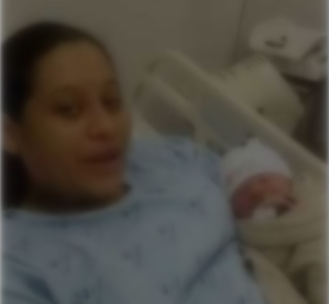 Mulher fica presa em trânsito caótico e dá à luz com ajuda da Polícia Militar