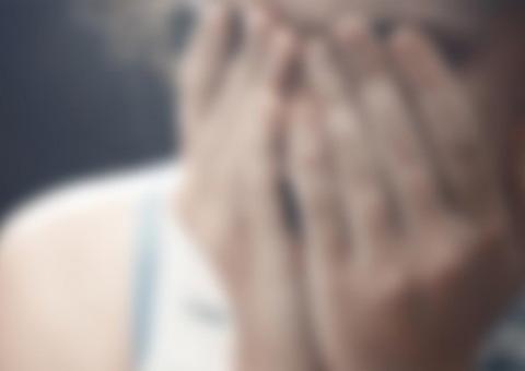 Menina faz desenho macabro na escola revelando que era estuprada pelo pai