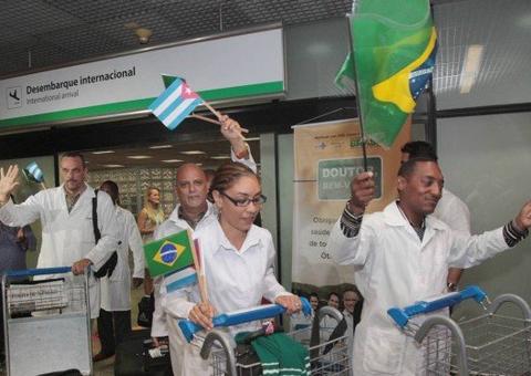 Mais de 290 médicos cubanos do Programa Mais Saúde devem deixar o Amazonas