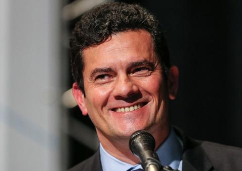Moro é exonerado do cargo de juiz para ser ministro do governo Bolsonaro
