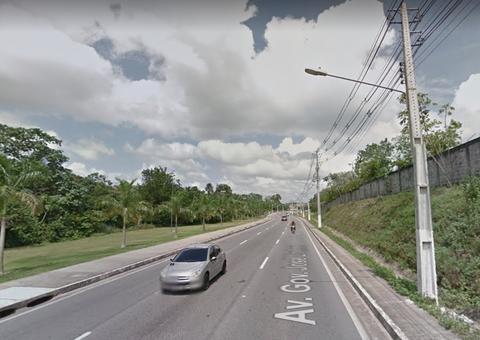 Homem é preso após roubar e estuprar mulher em parada de ônibus em Manaus 