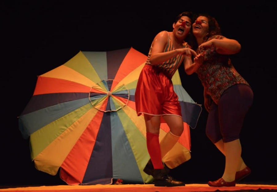 Largo São Sebastião recebe espetáculo Clowntidiano neste domingo